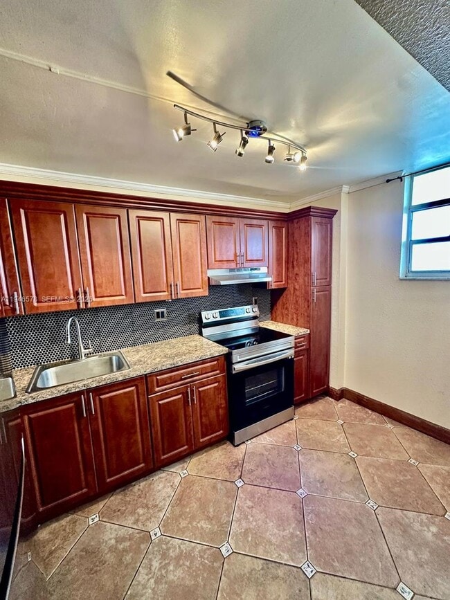 property at 2903 N Miami Beach Blvd