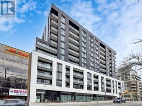 1660 Bloor St W in Toronto, ON - Building Photo - Building Photo