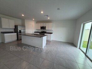 10621 Quail Grv Wy in San Antonio, FL - Building Photo - Building Photo