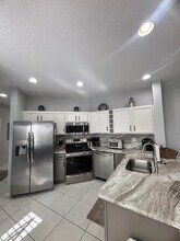 8940 Sand Shot Way in Port St. Lucie, FL - Building Photo - Building Photo