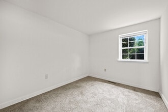 ReNew Owings Mills in Owings Mills, MD - Foto de edificio - Interior Photo