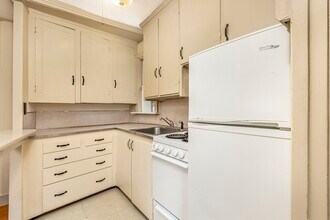 137 Washington St in Marblehead, MA - Building Photo - Building Photo