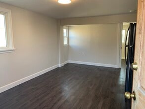 94 Lincoln St in Welland, ON - Building Photo - Building Photo