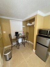 2160 NE 1st Ave in Pompano Beach, FL - Building Photo - Building Photo