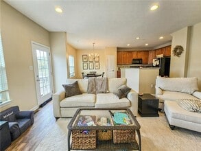 813 Fairgate Drive, Unit 80 in Wexford, PA - Building Photo - Building Photo