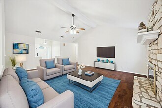 10319 Old Manchaca Rd in Austin, TX - Building Photo - Building Photo