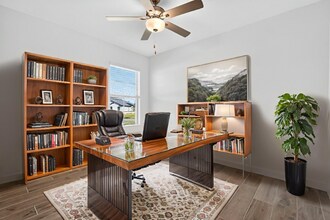 10721 Gable Dig Lp in San Antonio, FL - Building Photo - Building Photo