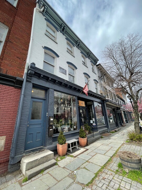 113 Liberty St in Newburgh, NY - Building Photo