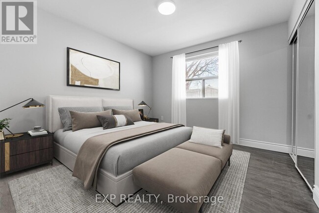 property at 744-744 Lincoln St