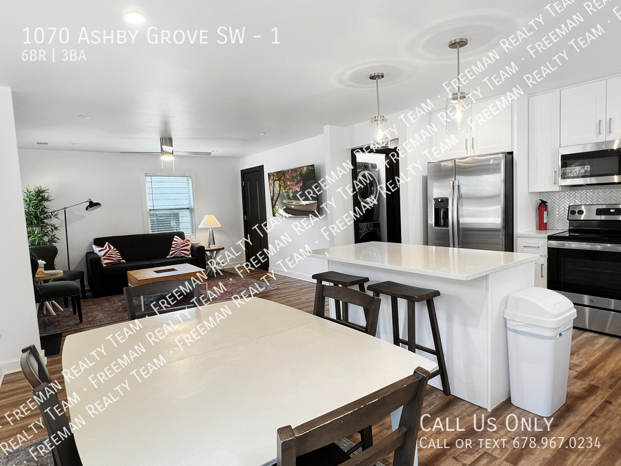 1070 Ashby Grove SW in Atlanta, GA - Building Photo