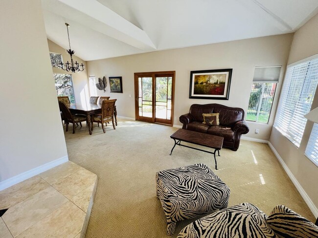 601 Aliento Ct