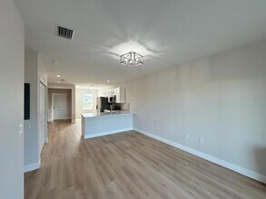 10336 Pendleton Ave in Englewood, FL - Building Photo - Building Photo