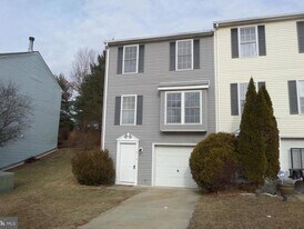 6 Morningstar Dr in Hedgesville, WV - Building Photo