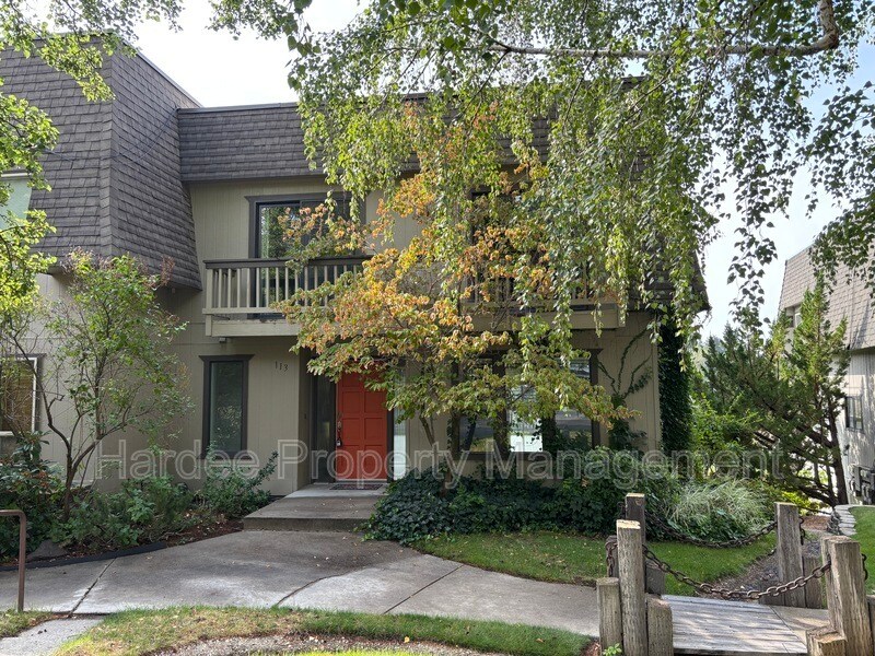 113 W Braemere Rd in Boise, ID - Building Photo