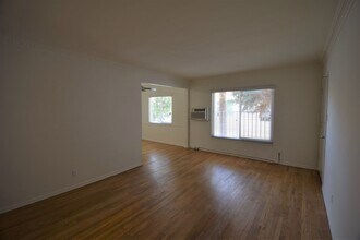 11785 Laurelwood Dr in Los Angeles, CA - Building Photo - Building Photo