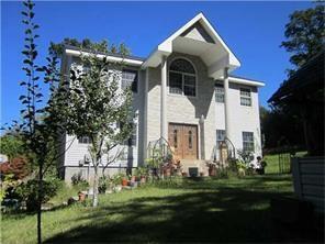 87 Hess Rd in Valley Cottage, NY - Foto de edificio