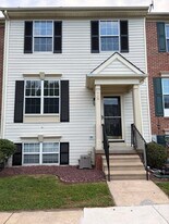 79 Hickory Ln in Elkton, MD - Building Photo