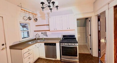 1253 Ashland Ave in St. Paul, MN - Building Photo - Building Photo