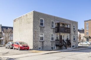 122 Saint-Étienne St Apartments