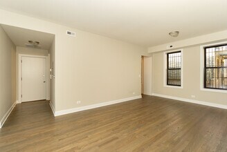 3405 W Fullerton Ave, Unit 2 in Chicago, IL - Foto de edificio - Building Photo