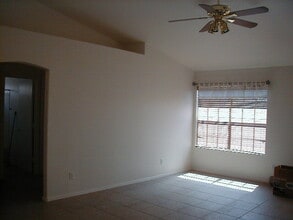 2590 W Camino Del Grijalva in Tucson, AZ - Building Photo - Building Photo