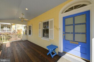 5717 Chevy Chase Pkwy NW in Washington, DC - Building Photo - Building Photo