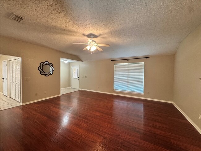 property at 11 Cottage Grove Pl