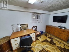 73 Regatta Crescent in Toronto, ON - Building Photo - Building Photo