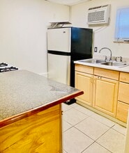 215 Princeton Dr SE in Albuquerque, NM - Building Photo - Building Photo