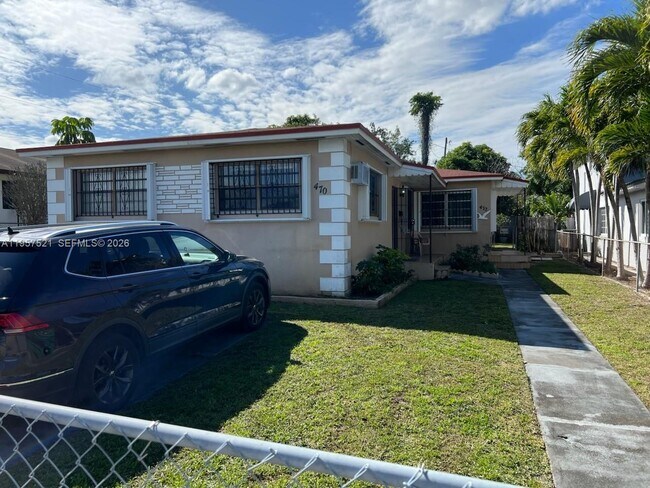 470 NW 51st Ave in Miami, FL - Building Photo - Building Photo