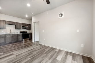 Platform Dothan in Dothan, AL - Building Photo - Interior Photo