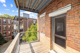 110 Lanark Rd, Unit 12 in Boston, MA - Building Photo - Building Photo