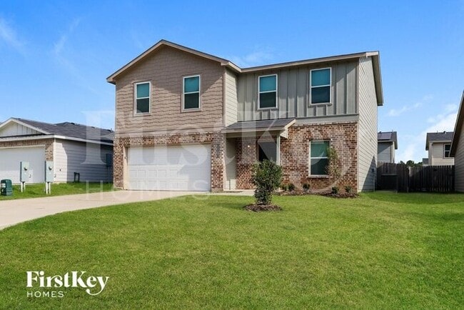10083 Cerritos dr in Cut And Shoot, TX - Building Photo - Building Photo
