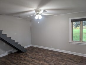 1591 NY-5 in Geneva, NY - Foto de edificio - Building Photo