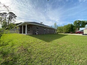 19 W Lake Cir in Mary Esther, FL - Building Photo - Building Photo