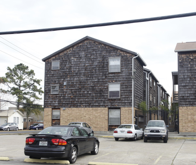 Live Oak Apartments in Metairie, LA - Foto de edificio - Building Photo