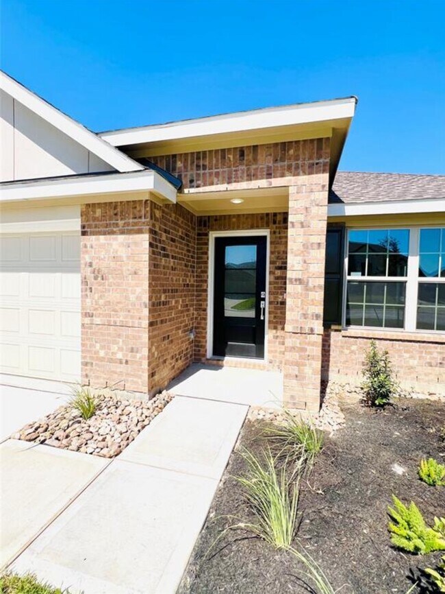 property at 22445 Mountain Pne Dr