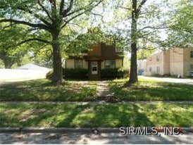 575 N Kansas St, Unit B in Edwardsville, IL - Building Photo