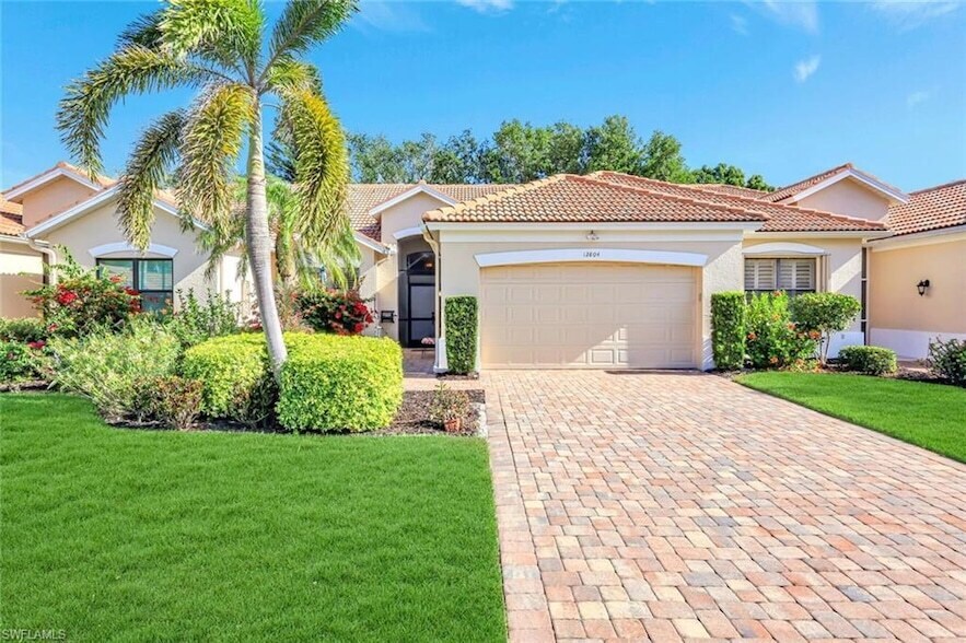 12804 Maiden Cane Ln in Bonita Springs, FL - Foto de edificio