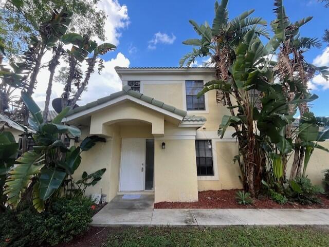 690 Via Toscana in Wellington, FL - Building Photo