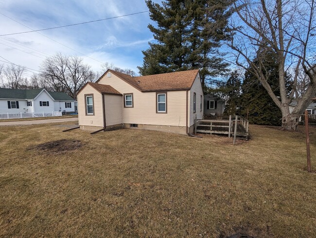 540 7th Ave in Ottawa, IL - Foto de edificio - Building Photo