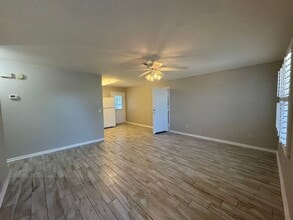 4915 Cliff Rd in Graceville, FL - Building Photo - Building Photo