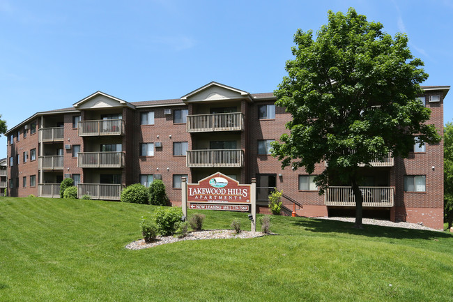 Lakewood Hills Apartments