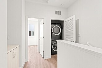 170 Uptown Cir, Unit 170 in Oakland, CA - Building Photo - Building Photo