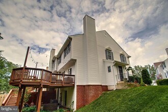 200 Sulgrave Ct in Sterling, VA - Building Photo - Building Photo