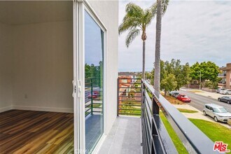 710 S Alma St in Los Angeles, CA - Building Photo - Building Photo