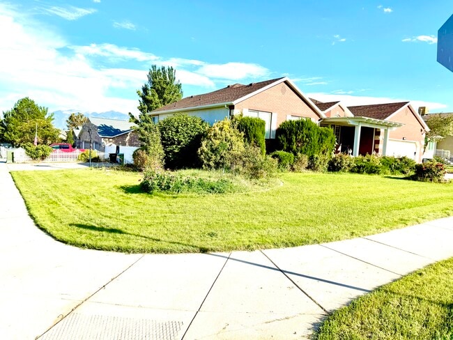 property at 9283 S Star Lily Cir