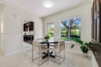 6000 Leonardo St in Coral Gables, FL - Building Photo - Building Photo