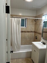 1047 Lincoln in Santa Monica, CA - Building Photo - Building Photo