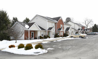 Isabella Estates in Saxonburg, PA - Foto de edificio - Building Photo